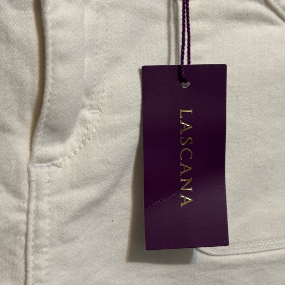 LASCANA Women's White Casual Shorts Size 6 - Picture 5 of 5